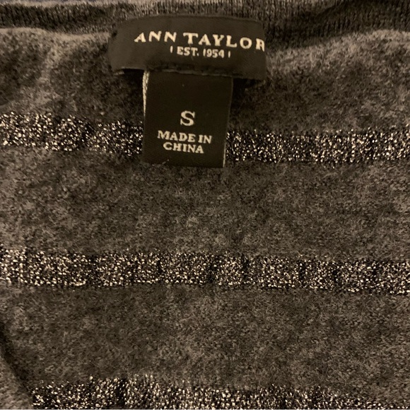 Ann Taylor Merino Wool Sparkly Metallic Striped Sweater Size Small (Fits… - Picture 3 of 8